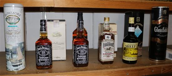 House of Lords whisky, Jack Daniels, Laphroaig etc. (11)